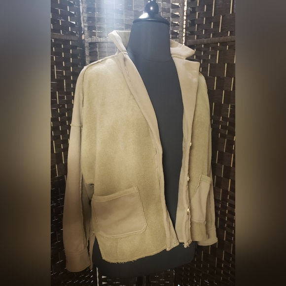 Lauriebells Linden Brushed Shacket - Picture 3 of 8